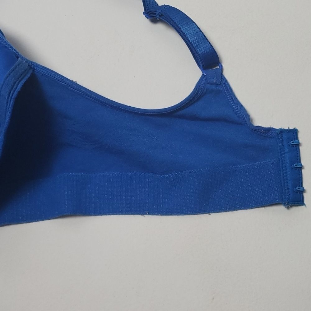 Blue Bra  - Picture 6 of 7